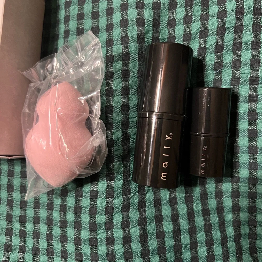 MALLY Quick Fix Foundation & Concealer Stick w/Applicator Set , Medium, NIB